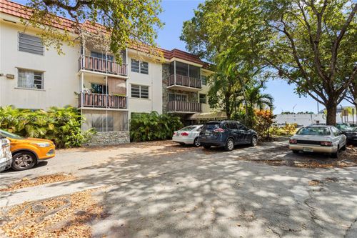 304-13655 Ne 10th Ave, North Miami, FL, 33161-3847 | Card Image