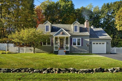 118 Abnaki Ave, Essex Junction, VT, 05452-3534 | Card Image