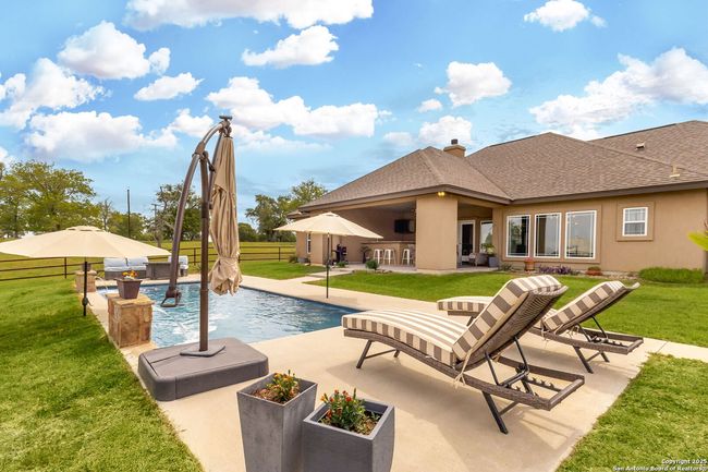 494 Flash Cir, Home with 4 bedrooms, 4 bathrooms and null parking in Luling TX | Image 29