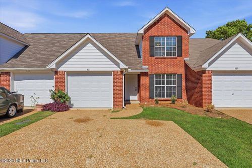 417 Woodlake Lane, Brandon, MS, 39047 | Card Image