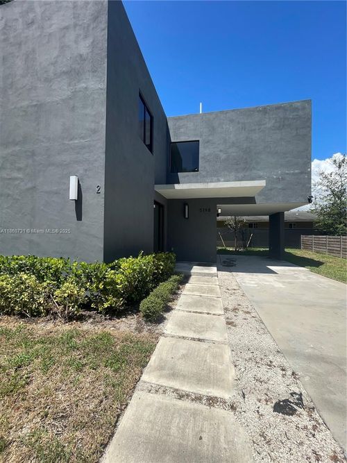 2-5198 Nw 3rd Ave, Miami, FL, 33127-2133 | Card Image
