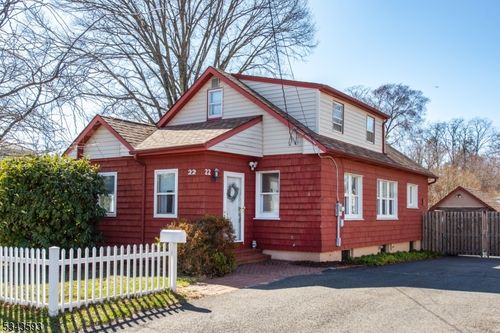 22 Delmar Ave, Morris Plains, NJ, 07950-1732 | Card Image