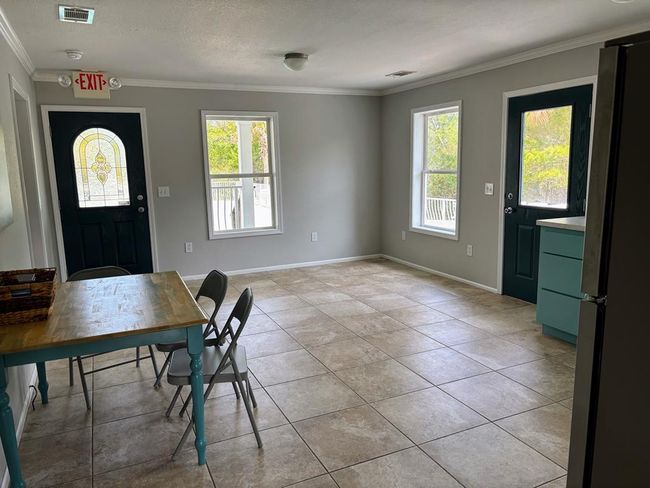 Interior Clubhouse | Image 16