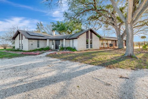 10957 N Us Highway 77, Schulenburg, TX, 78956-2509 | Card Image