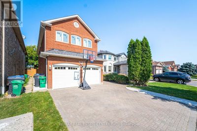 5195 Warwickshire Way, House other with 8 bedrooms, 5 bathrooms and 6 parking in Mississauga ON | Image 2