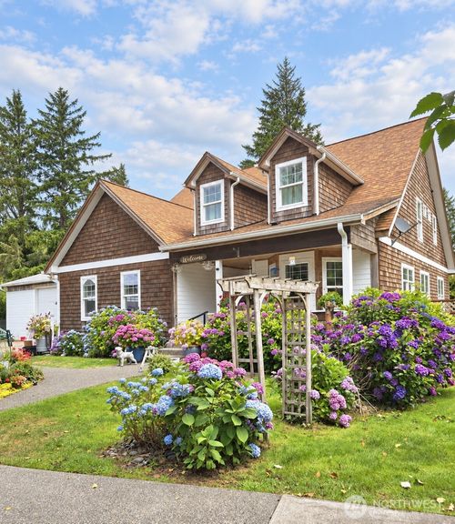 620 State Route 101, Chinook, WA, 98614-1337 | Card Image