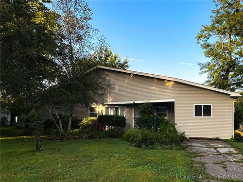 1117 Se Main St, Paoli, IN, 47454-9240 | Card Image