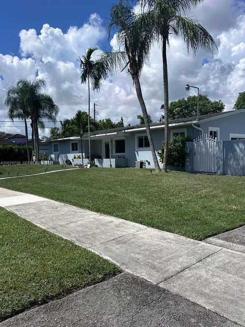 16000 N Miami Ave, Miami, FL, 33169-6532 | Card Image