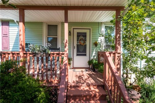 2355 Pennsylvania Ave, Bangor, PA, 18013-4075 | Card Image