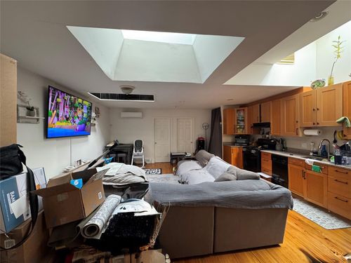 2-255 Northern Blvd, Little Neck, NY, 11362-1452 | Card Image