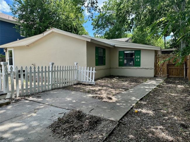 1404 Forest St, House other with 3 bedrooms, 2 bathrooms and 2 parking in Georgetown TX | Image 33