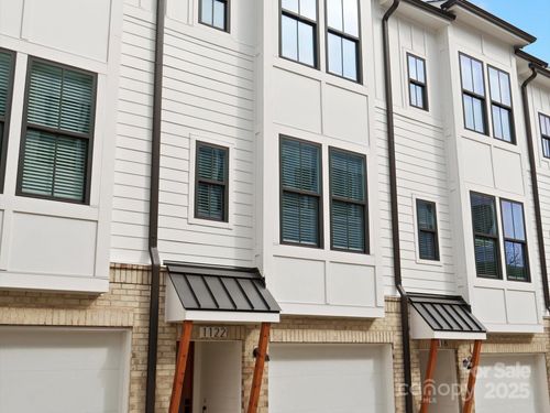 1122 Pegram Crossing Dr, Charlotte, NC, 28205-6457 | Card Image