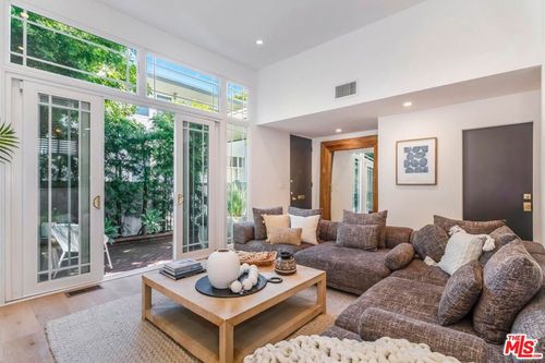 23-4314 W Kling St, Burbank, CA, 91505 | Card Image