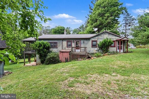 623 Ridge Rd, LEWISBERRY, PA, 17339-9330 | Card Image