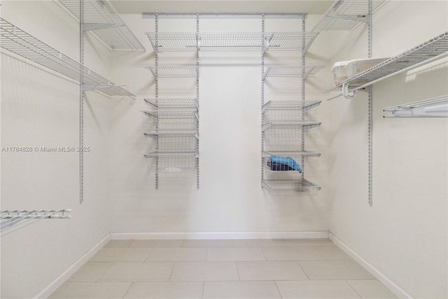25037 Sw 114 Th Ct, Townhouse with 3 bedrooms, 3 bathrooms and null parking in HOMESTEAD FL | Image 25