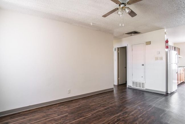 UNIT-13 - 419 Vassar Drive Se, Home with 2 bedrooms, 1 bathrooms and null parking in Albuquerque NM | Image 2