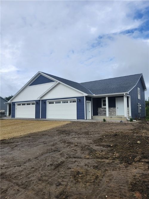407 Finvold St, WOODVILLE, WI, 54028-9719 | Card Image