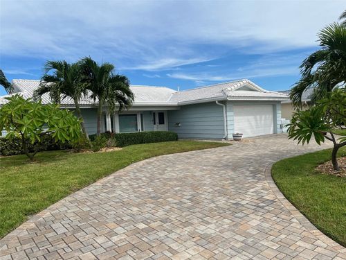 601 64th Ave, St Pete Beach, FL, 33706-2107 | Card Image