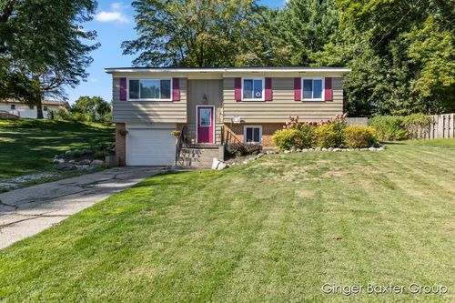 156 Kinross Ct Ne, Rockford, MI, 49341-1100 | Card Image