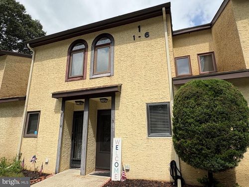 3 Steamboat Ct, Galloway, NJ, 08205-9322 | Card Image