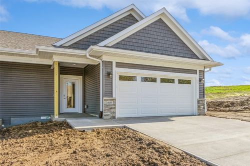 1003 Highland Trl, Solon, IA, 52333-8606 | Card Image