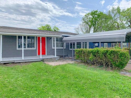 303 Harlem St, Sweeny, TX, 77480-2909 | Card Image