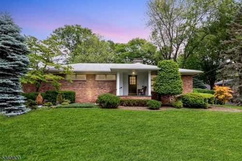 31 Woodside Ave, Cranford, NJ, 07016-3151 | Card Image