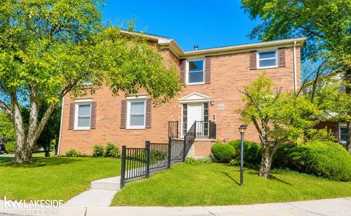 6322 Pepper Hill St, West Bloomfield, MI, 48322-2303 | Card Image