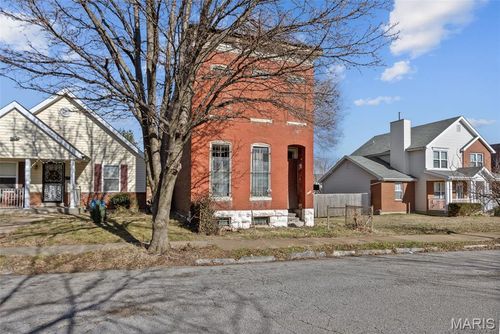 3123 Rutger St, Saint Louis, MO, 63104-1227 | Card Image