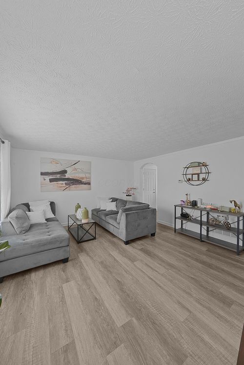 1310 Sweetbay Pl, Galloway, OH, 43119-9283 | Card Image