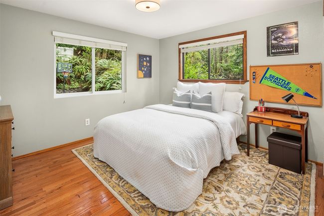 8475 Se 45 Th St, House other with 4 bedrooms, 3 bathrooms and 2 parking in Mercer Island WA | Image 18