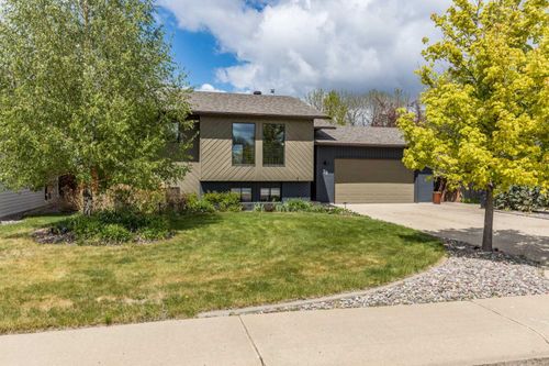 20 Carter Cres Se, Medicine Hat, AB, T1B2T3 | Card Image
