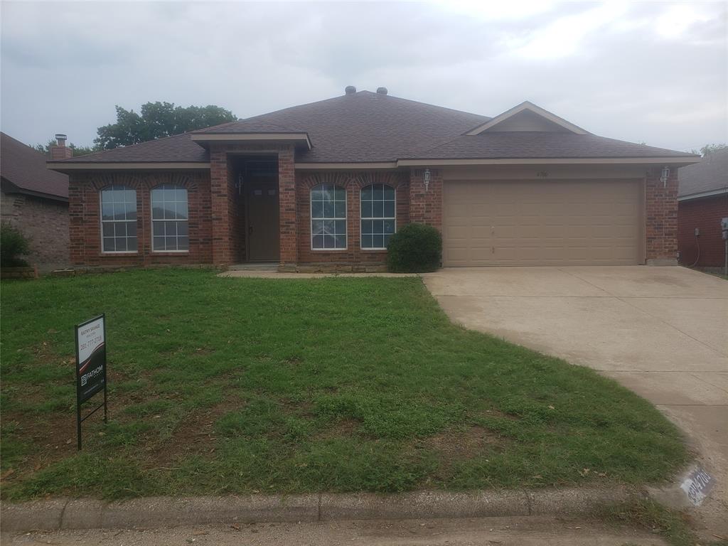 Saint Thomas Pl, Fort Worth, TX 76135