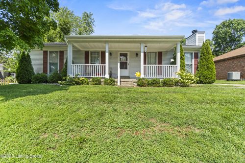 8612 Wooded Glen Rd, Louisville, KY, 40220-2948 | Card Image