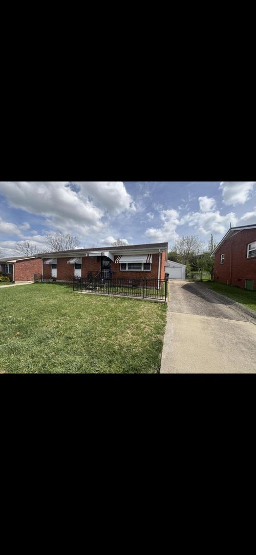 1840 Costigan Dr, Lexington, KY, 40511-1308 | Card Image