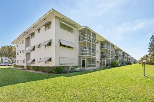 303-1000 Hillcrest Ct, Hollywood, FL, 33021-7824 | Card Image