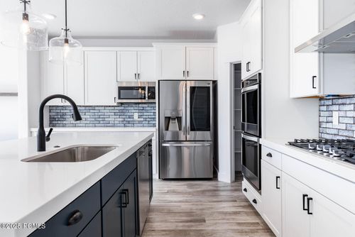 1112 N Springer View Loop, Midway, UT, 84049-1310 | Card Image
