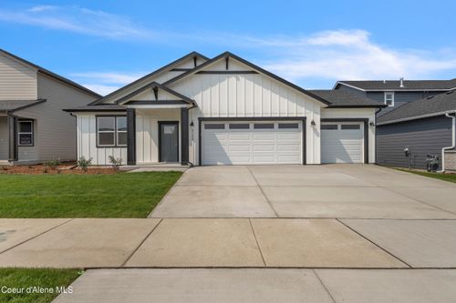 3199 N Pale Fox St, Post Falls, ID, 83854-4123 | Card Image