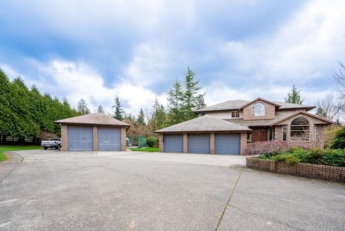 1890 269a St, Langley, BC, V4W2S5 | Card Image