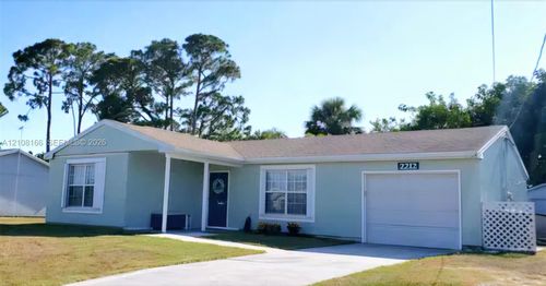 2212 Se Wald St, Port St. Lucie, FL, 34984-4739 | Card Image
