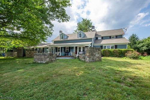 17 Hollow Brook Rd, Tewksbury Twp, NJ, 07830-3105 | Card Image