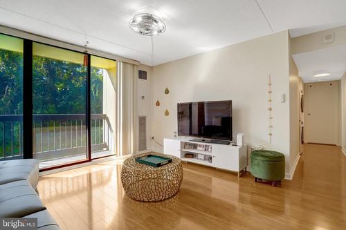 apt-311-6300 Stevenson Ave, ALEXANDRIA, VA, 22304-3589 | Card Image