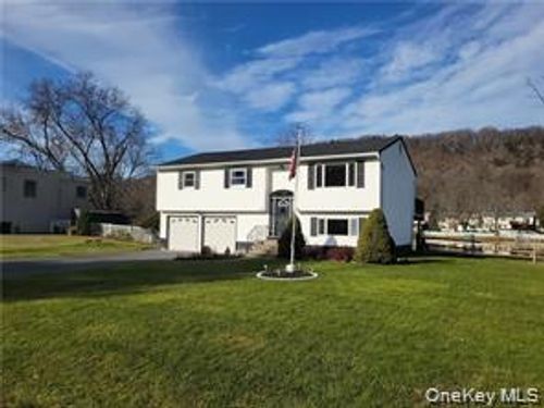 36 Merriewold Ln N, Monroe, NY, 10950-1916 | Card Image