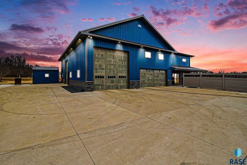 27404 470th Ave Avenue, Lennox, SD, 57039 | Card Image