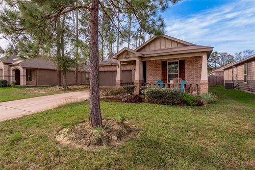 2068 Lost Timbers Dr, Conroe, TX, 77304-3222 | Card Image