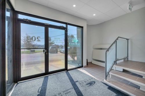 203-4103 97 St Nw, Edmonton, AB, T6E6E9 | Card Image