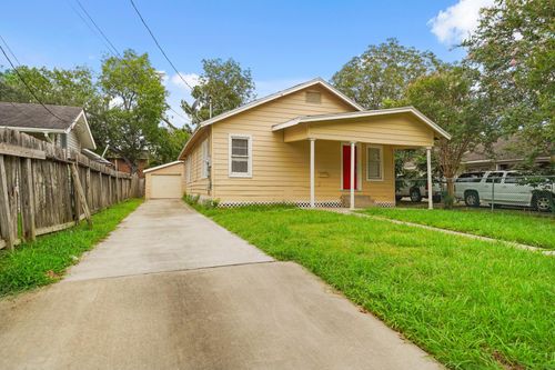418 Spooner St, Pasadena, TX, 77506-2237 | Card Image