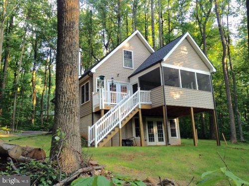 531 Chipmunk Trail Ln, LINDEN, VA, 22642-5152 | Card Image
