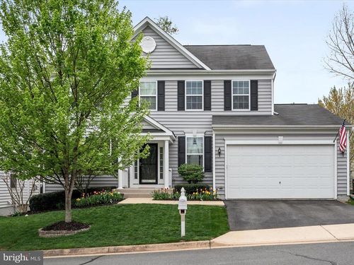 35517 Hudson St, ROUND HILL, VA, 20141-4445 | Card Image