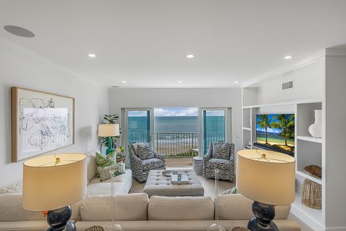 323-450 Beach Road, Vero Beach, FL, 32963 | Card Image